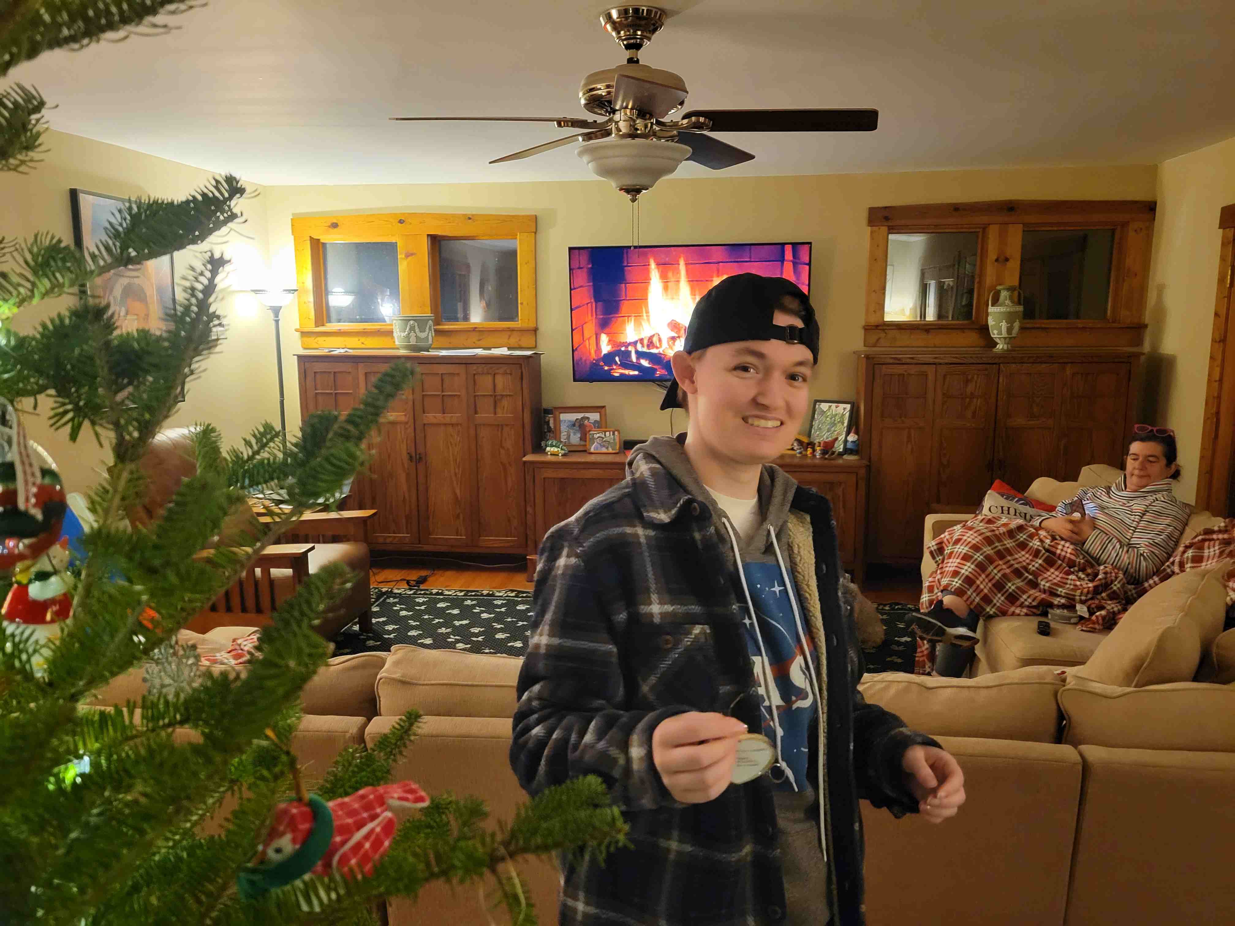 2022-12-18 Cate Tree trimming.jpg